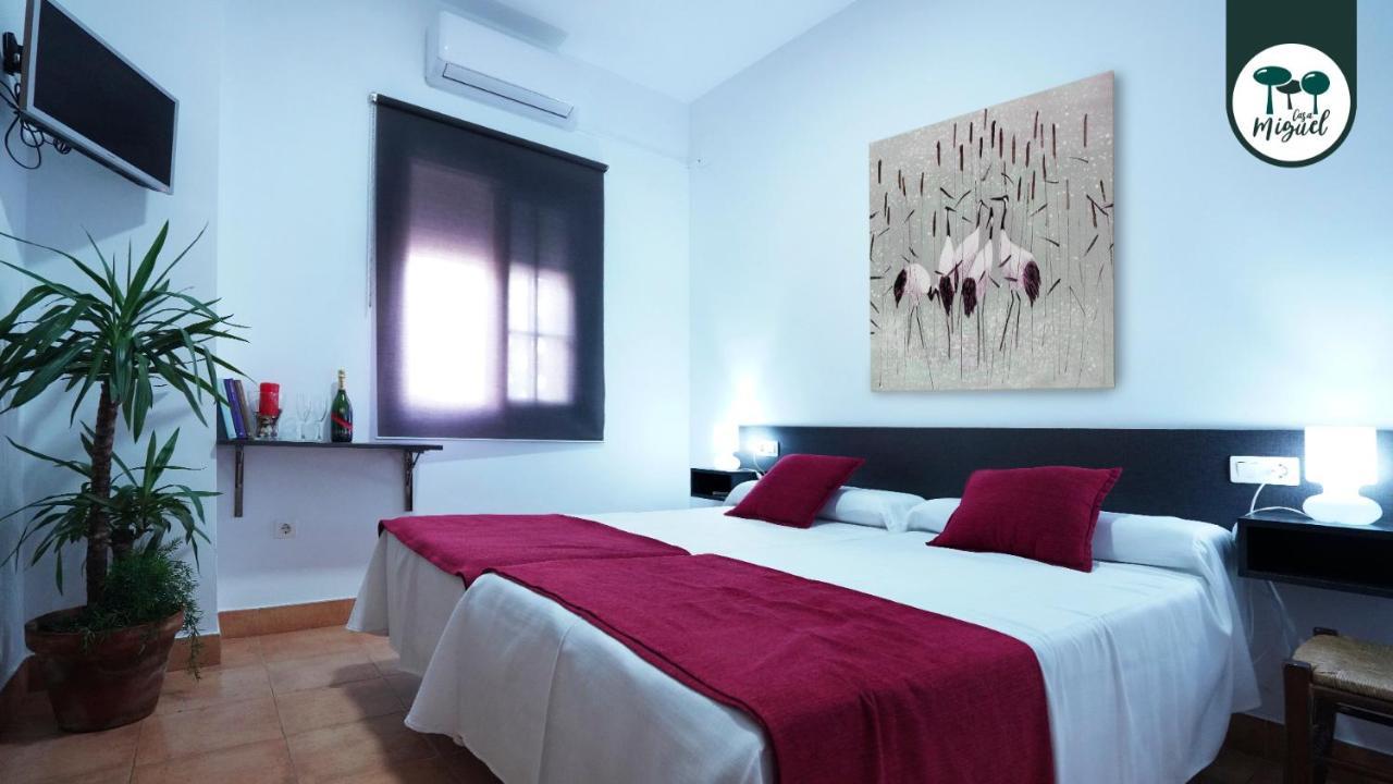 Hostal Rte. Casa Miguel Маталасканьас Экстерьер фото